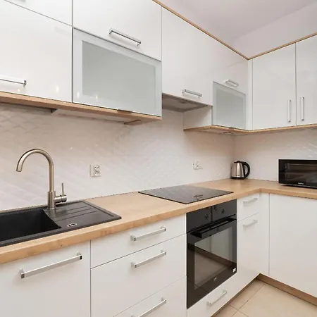 Modern With Parking & Near Manufaktura In By Renters