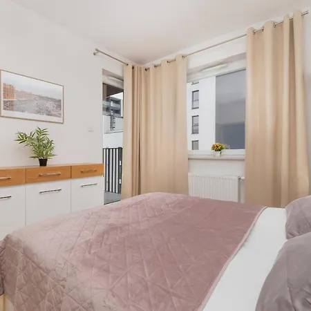Modern With Parking & Near Manufaktura In By Renters Apartment
