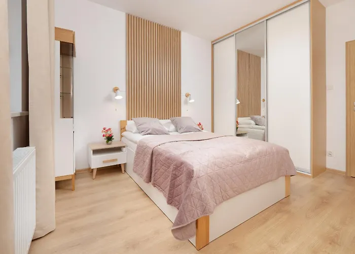 Lägenhet Modern With Parking & Near Manufaktura In By Renters Łódź